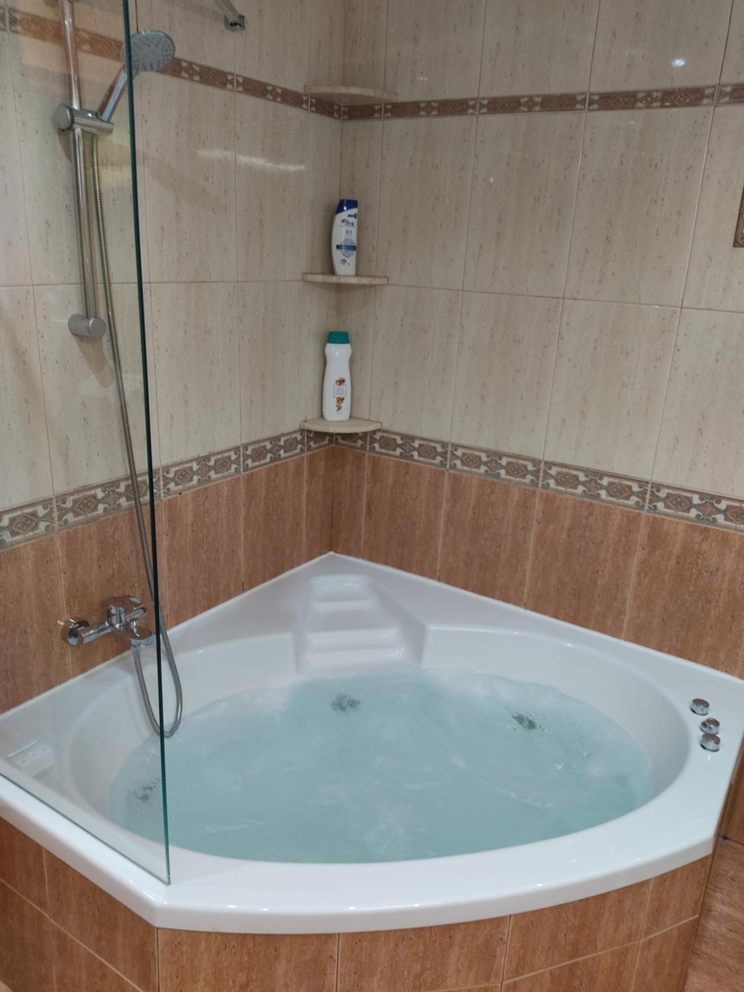 Piso Exterior Completo A 20 ' De Barcelona. Appartement Sabadell Buitenkant foto