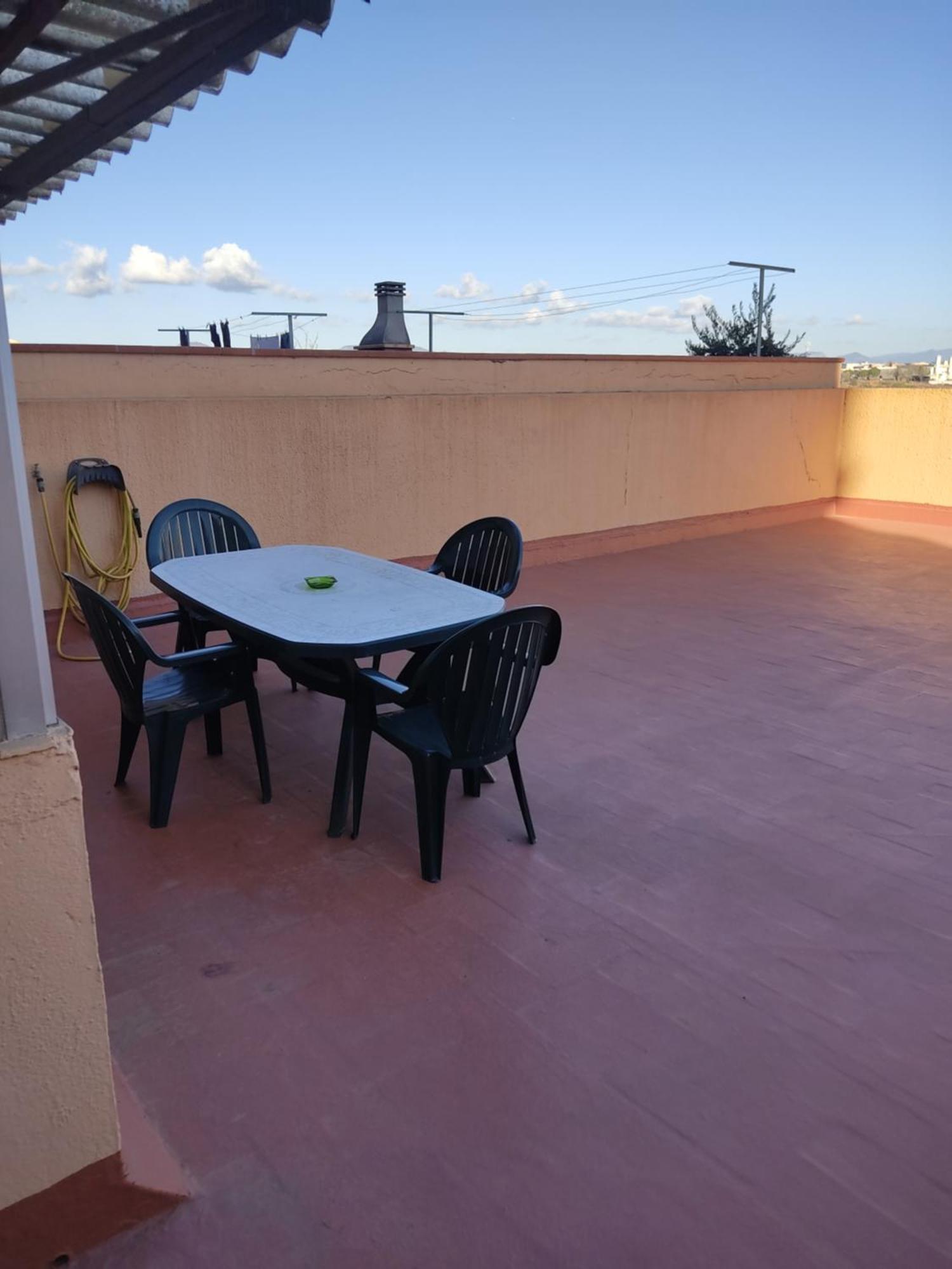 Piso Exterior Completo A 20 ' De Barcelona. Appartement Sabadell Buitenkant foto