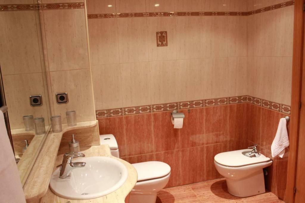 Piso Exterior Completo A 20 ' De Barcelona. Appartement Sabadell Buitenkant foto