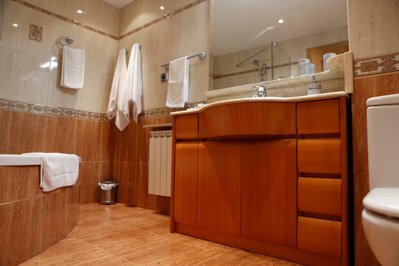 Piso Exterior Completo A 20 ' De Barcelona. Appartement Sabadell Buitenkant foto